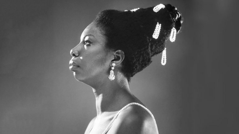 Leia mais sobre o artigo Divas negras: mulheres que você precisa (re)conhecer