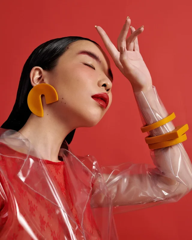 Coleção de acessórios Bauhaus criada por Mila Cook